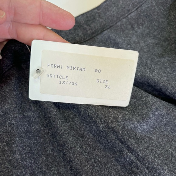 NWT VTG Givenchy Gray Wool Skirt Miram Style Sz 36 - Picture 5 of 10